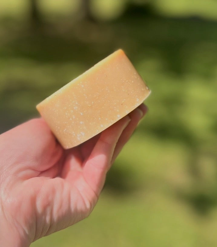 Tallow Oat & Honey ~ Natural Aroma 6oz Round Puck Bar