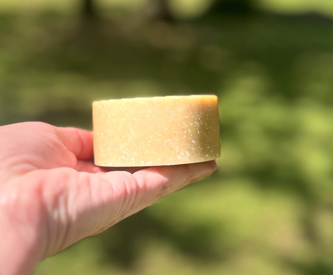 Tallow Oat & Honey ~ Natural Aroma 6oz Round Puck Bar